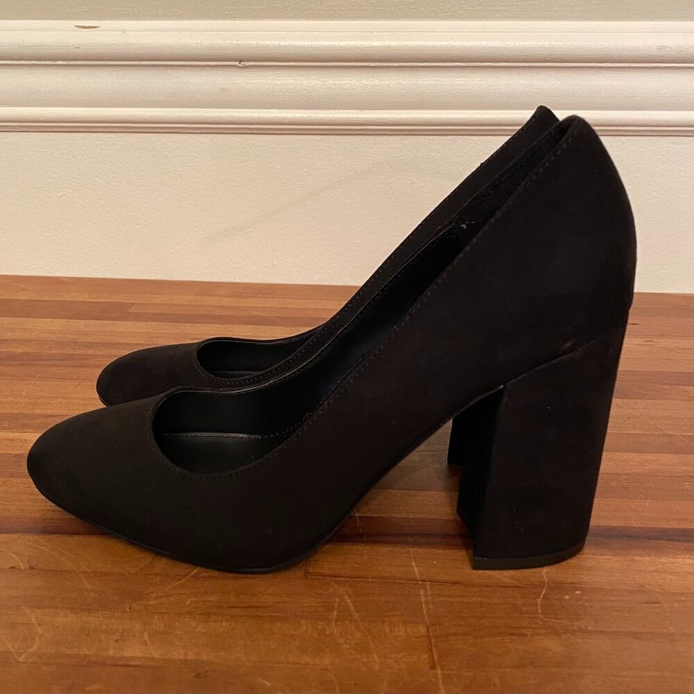 Black Heel Pump Faux Suede Women's SIze 7